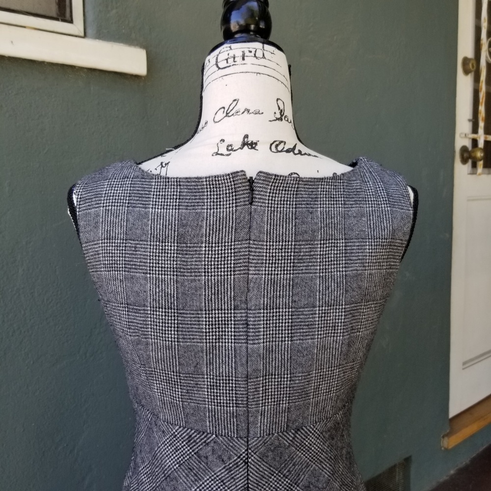 Banana Republic Plaid Wool Sheath Dress - Picture 5 of 8